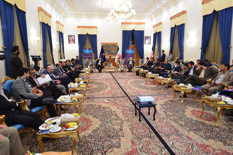 نشست هم اندیشی بااعضای کمیسیون مجلس