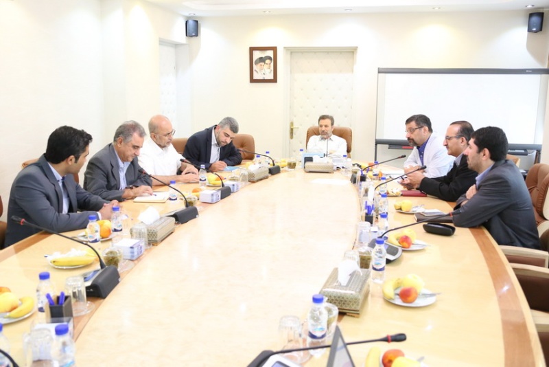 نشست بادانشگاهیان
