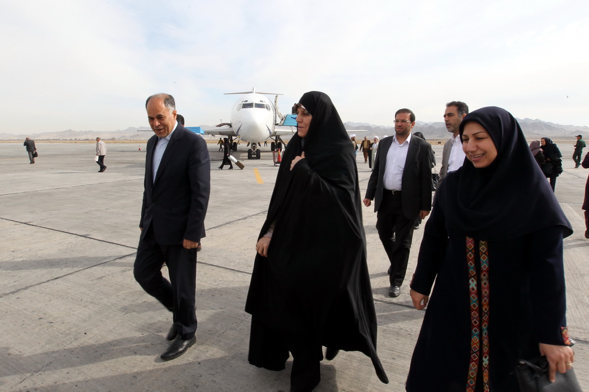 معاون رییس جمهور در امور زنان و خانواده صبح امروز وارد زاهدان شد و در بدو ورود مورد استقبال استاندار سبستان و بلوچستان قرار گرفت.