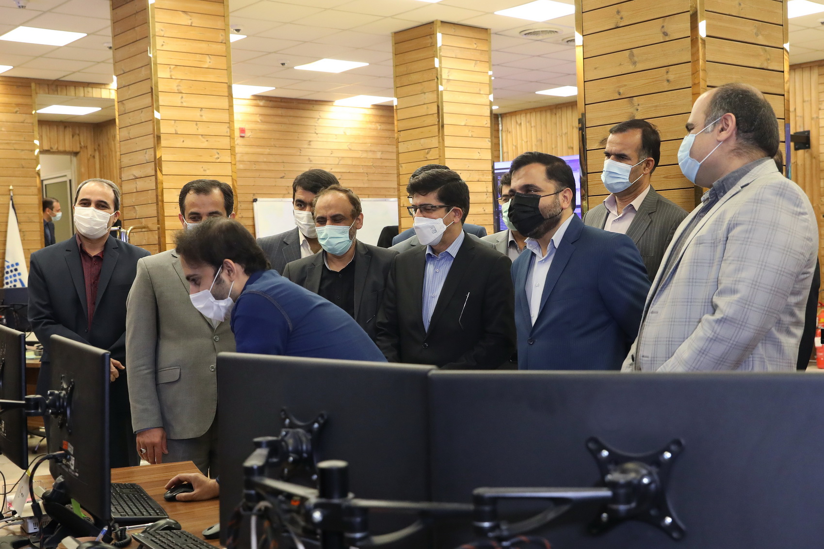 بازدید وزیر ارتباطات از سازمان فناوری اطلاعات