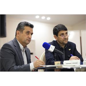 نشست صمیمانه وزیر ارتباطات و فناوری اطلاعات با اصحاب رسانه