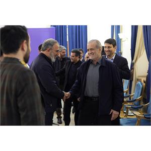 بازدید سرزده رئیس جمهور از وزارت ارتباطات و فناوری اطلاعات