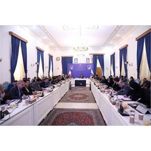نشست مدیران کل ارتباطات و فناوری اطلاعات استانها با وزیر ارتباطات
