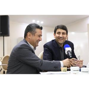 نشست صمیمانه وزیر ارتباطات و فناوری اطلاعات با اصحاب رسانه
