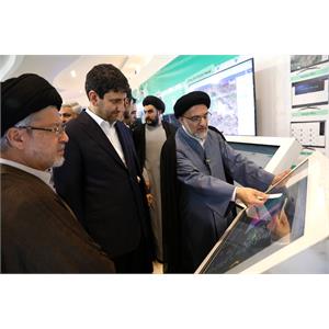 بازدید وزیر ارتباطات از پنجمین نمایشگاه دستاوردهای نهاد وقف