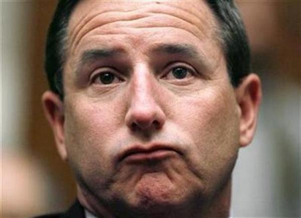 Disgraced HP CEO to get nearly $28m in cash, stock