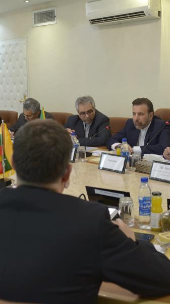 ICT Minister Discuss Relations with Lithuanian FM