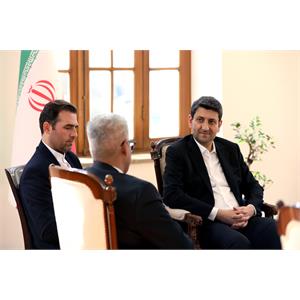 دیدار وزیر ارتباطات با سفیر اندونزی