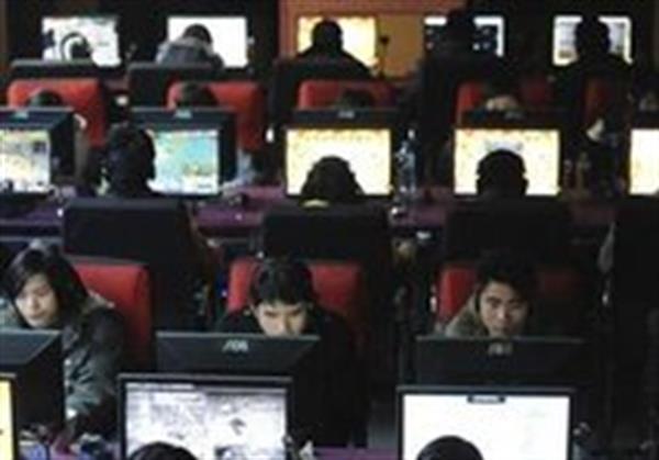 FCC loses key ruling on Internet `neutrality'