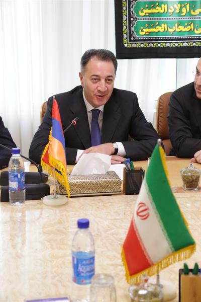 Armenian Economy Minister Wishes for Full-scale Economic Cooperation