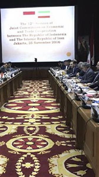 Increase of the level of cooperation between Iran and Indonesia / two billion Dollars in the coming year / the attempts by government for private sector activity