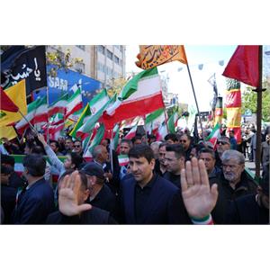 حضور وزیر ارتباطات در مراسم اربعین رهبر شهید