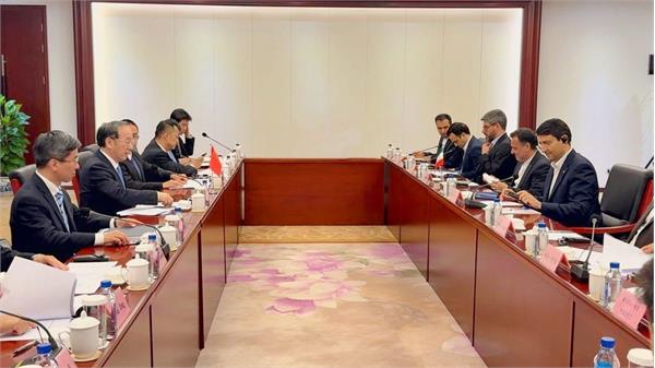 Iran, China ICT ministers discuss expansion of technological cooperation