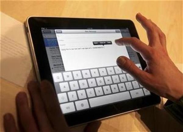 AT&T CEO sees iPad mostly used on Wi-Fi