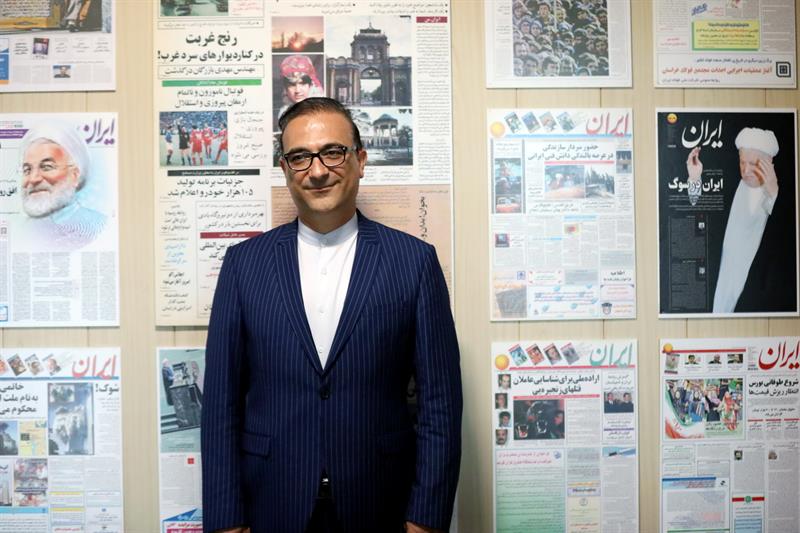 بازدید رئیس مرکز روابط عمومی از روزنامه ایران ،رسالت وپایگاه خبری جماران