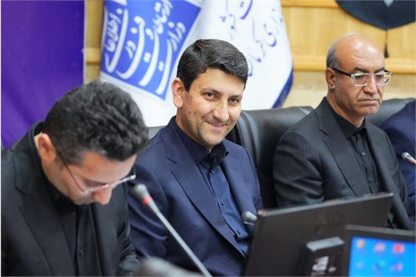 ICT Minister launches 200+ projects in Kermanshah Province
