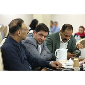 نشست صمیمانه وزیر ارتباطات و فناوری اطلاعات با اصحاب رسانه