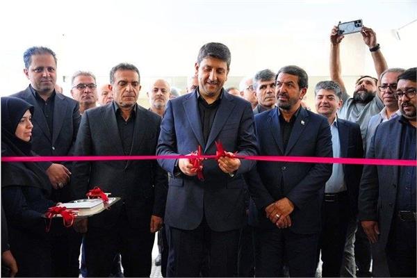 Minister launches 101 major ICT projects in Hamedan Province