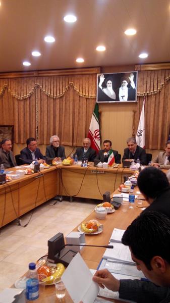 Dr. Vaezi in East Azerbaijan Chamber of Commerce Meeting:  Transforming Tabriz into Postal Hub is top ICT Priority