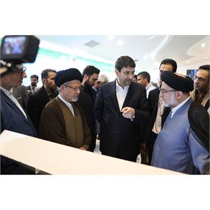 بازدید وزیر ارتباطات از پنجمین نمایشگاه دستاوردهای نهاد وقف