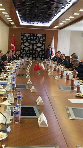 Dr. Vaezi Meets Turkish Central Bank Governor
